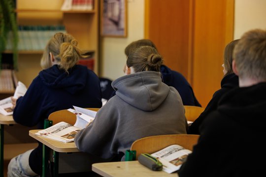 Siūlo keisti sustabarėjusį požiūrį į ugdymo sistemą: puikus pavyzdys visai šalia mūsų