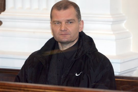 Teismas: už 23 žmonių nužudymą kalinčiam „tulpiniui“ dar anksti į laisvę