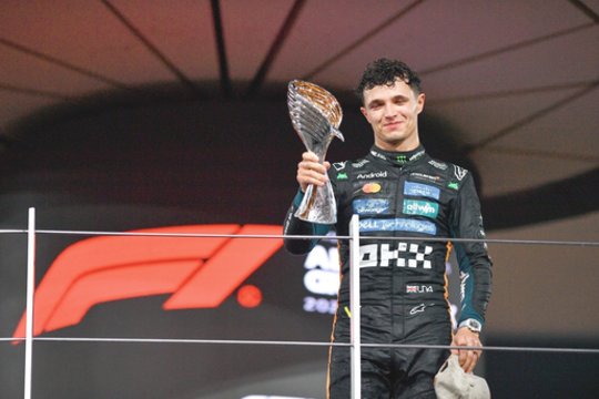 Nematoma pergalės pusė: kas padėjo L. Norrisui tapti „Formulės 1“ pasaulio čempionu?