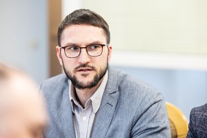 Po „aušriečio“ K. Neimanto pasisakymų – Seimo etikos sargų žinia