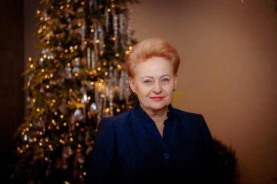 D. Grybauskaitės šventinis sveikinimas Lietuvos žmonėms tapo tikra sensacija