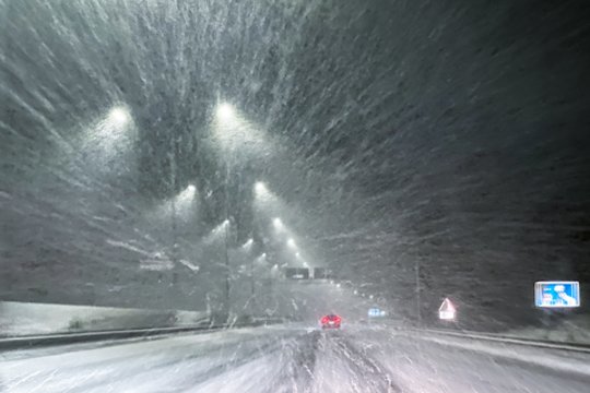 Smarkus šaltas vėjas ir sniegas: sinoptikai paskelbė, kaip atrodys savaitgalis