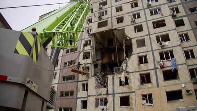 Ukrainoje aidėjo dar viena raketų atakų banga: rusai nusitaikė į kelis regionus