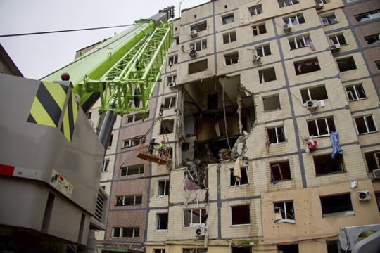 Ukrainoje aidėjo dar viena raketų atakų banga: rusai nusitaikė į kelis regionus