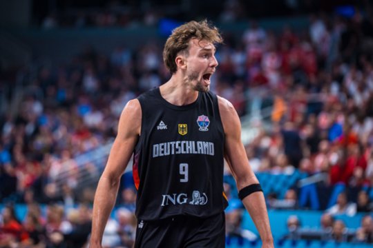 Krepšinio karalius savo gimtinėje – nuogas: reitingai priverčia pakelti antakius