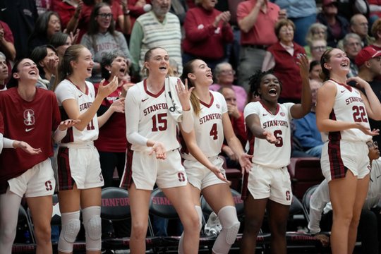 Tarp jaunimo kaip virusas išplito nauja frazė: ką reiškia rankos gesto lydimas „67“