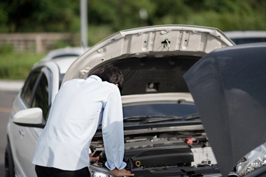Mechanikas paragino vairuotojus niekada nepirkti naudoto automobilio su tokiu gedimu