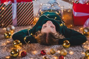 Ekspertai įspėja dėl šventinių elektros dekoracijų: puošiant namus reikia žinoti kelias taisykles