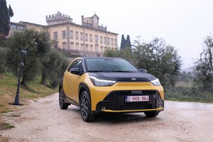 2026 m. „Toyota Aygo X“ testas: kuo nustebino taupiausias visų laikų „Toyota“ hibridas