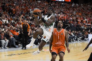 Kaunietiški fejerverkai Tel Avive – „Žalgiris“ patiesė Eurolygos lyderius