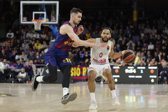 „Monaco“ įveikė be vyr. trenerio likusią „Barcelona“