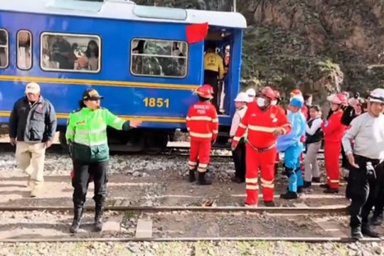 Kraupi nelaimė netoli Maču Pikču: susidūrus dviem traukiniams mažiausiai 40 sužeisti