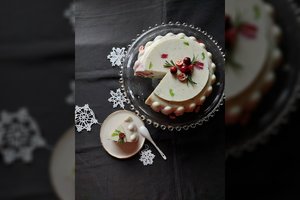 Nekeptas kefyro ir želė desertas: darbo nedaug, o rezultatas – pasakiškas