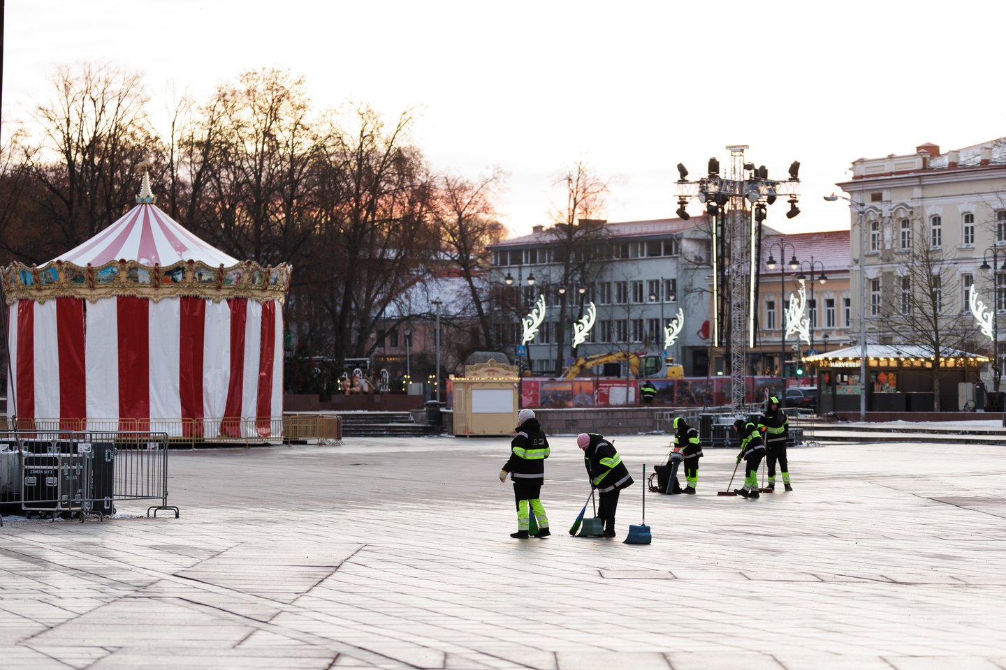 Miestas išaušus Naujųjų metų rytui<br>V.Skaraičio nuotr.