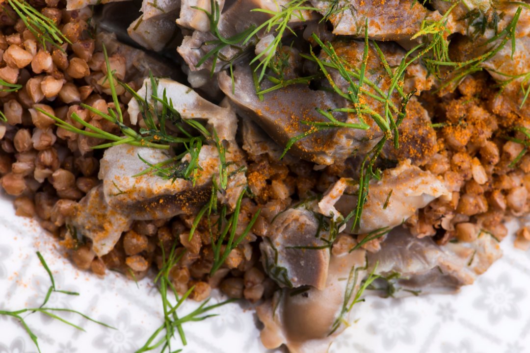 Silkės likučiai gali virsti šiltu ir sočiu patiekalu: V. Kurpienė dalinasi patarimais