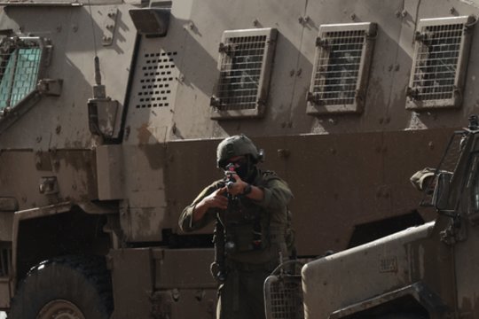 Izraelis smogė „Hezbollah“ taikiniam Pietų Libane