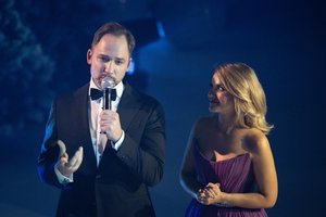 Brolių Grimmų pasaką į sceną perkelia broliai Sakalauskai