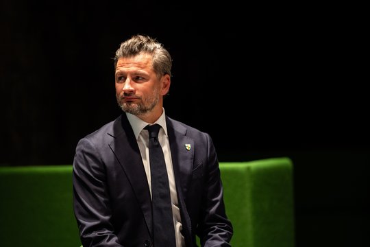 Apie pokalbius su S. Francisco prakalbęs G. Navickas: „Charizmatiškas ir karštas „bičas“