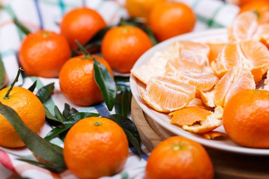 Tiesiog stebuklingas triukas, kaip rūgščius mandarinus paversti saldžiais