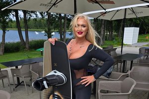 Revekos Devolskytės gyvenime – naujas etapas: santuokoje su vyru padėjo tašką