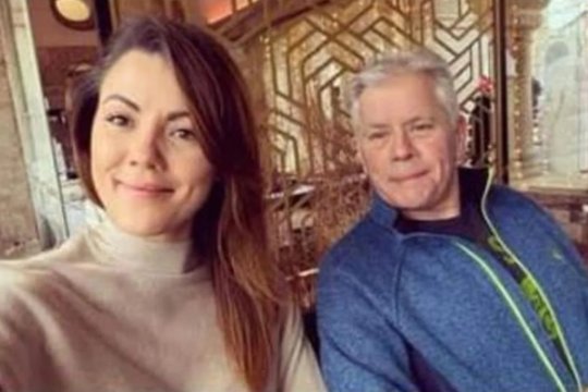 Šeimos atostogos baigėsi drama: nuviliojęs sūnaus sužadėtinę senelis bandė ją nuskandinti anūkės akivaizdoje