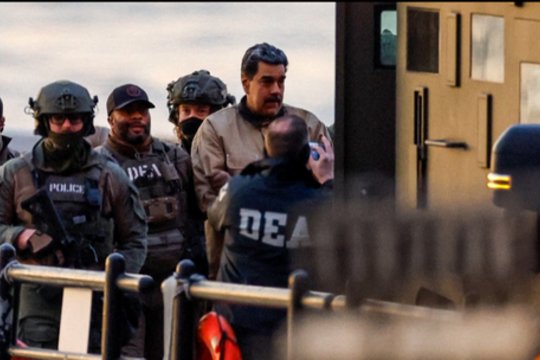 N. Maduro atgabentas į teismą Niujorke: gali laukti itin griežta bausmė