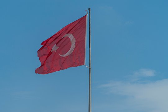 Turkija ragina Europą prisiimti didesnę atsakomybę už savo saugumą