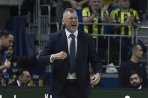 Šaras toliau nestabdo: „Fenerbahce“ namuose patiesė „Olympiakos“