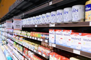 Kūdikiams skirtuose mišinėliuose – pavojinga bakterija: įsigijusius ragina grąžinti