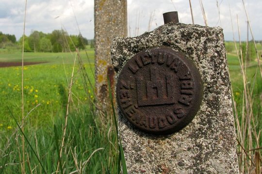 Vyriausybė pritaria, kad būtų panaikintos baudos už sugadintus riboženklius