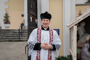 Išgirdę, ką kalba tikintieji apie prie vairo įkliuvusį kunigą, negalėjo patikėti: „Tamsūs žmonės“