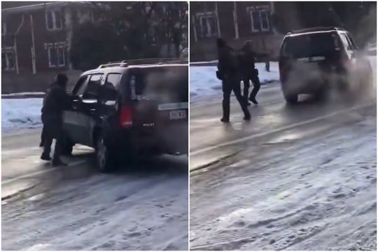 JAV – visoje šalyje audrą sukėlęs kraupus incidentas: imigracijos agentas nušovė moterį