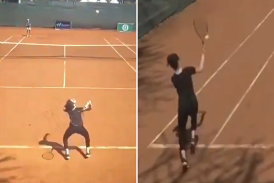 Teniso parodija profesionaliame turnyre: baisūs padavimai, galybė klaidų ir juokas pro ašaras