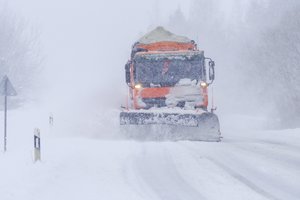 Siunčia įspėjimą sostinės gyventojams: eismo sąlygos penktadieno rytą gali būti itin sudėtingos