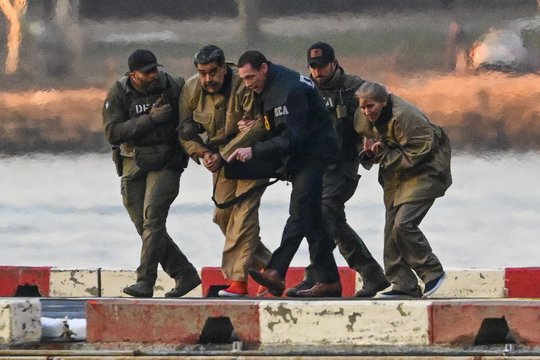 Pribloškianti žaibiška operacija – po ilgo ir rizikingo pasirengimo: kaip buvo sučiuptas N. Maduro