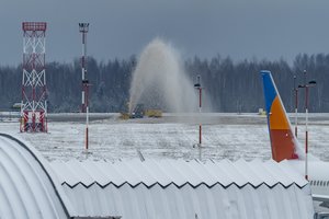 Vilniaus oro uoste vėluoja dalis reisų, tačiau didelių sutrikimų – nėra