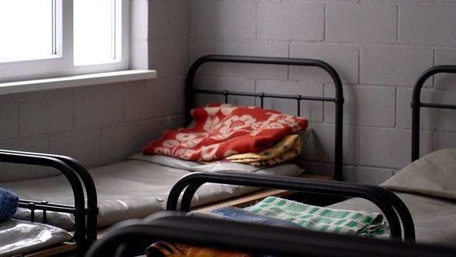 Atskleidė nerimą keliančią vieno miesto realybę: nakvynės namai pilnyn, benamiai – jaunyn
