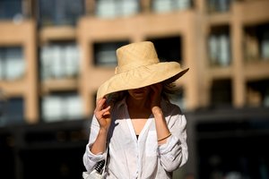 Daliai Europos paskendus sniege – kitos bėdos Australijoje: karščio banga atneša „katastrofinių gaisrų“ grėsmę