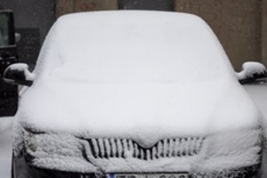 Draudikai įspėja – tai gali būti rimta: kaip žiemą apsaugoti automobilį 