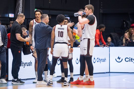 Neįtikėtina: naujokų sulaukęs „Rytas“ pralaimėjo „Gargždams“