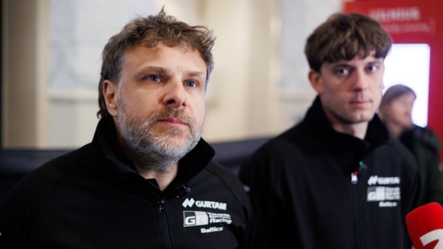 Po nutrūkusių Dakaro lenktynių – kelias namo: B. Vanago ir A. Pauliukėno ekipažas grįžo į Vilnių