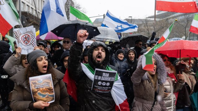 Irano parlamento pirmininkas: protestai laikomi pagrindu JAV karinei intervencijai