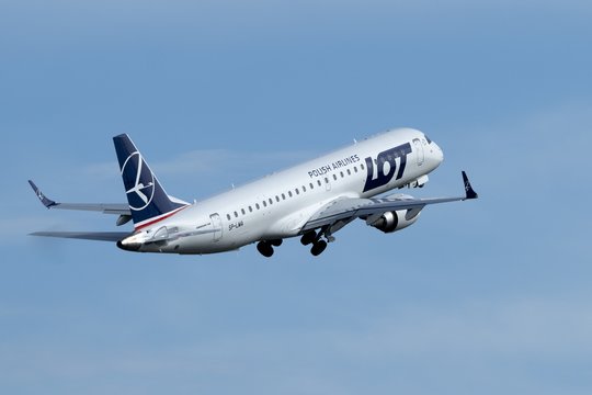 Vietoje maršruto į Londono Sičio oro uostą – daugiau skrydžių iš Vilniaus į Varšuvą 