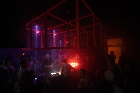 Uždaromas legendinis Vilniaus naktinis klubas „Opium“