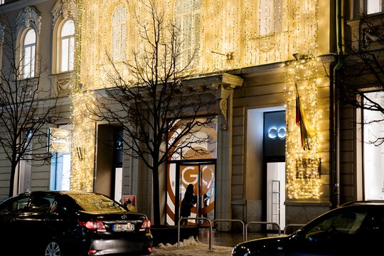 Incidentas prekybos centre: apsaugos darbuotojas neįgalią moterį į tualetą įleido tik po ilgų derybų