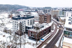 Dar nebaigtame septynaukščiame butai tirpsta: įvardijo, kas pirkėjus vilioja labiausiai