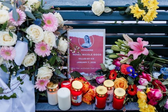 JT reikalauja atlikti nepriklausomą tyrimą dėl moters, kurią nušovė JAV imigracijos pareigūnas, nužudymo