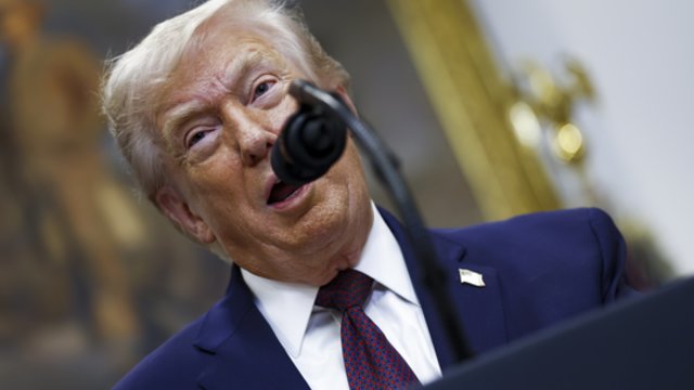 Po žinių apie mirties bausmę protestuotojui – D. Trumpo įspėjimas Iranui