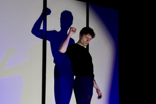 Reta tema Lietuvos teatre: „Budrugana Lietuva“ pristato spektaklį apie autizmo spektrą