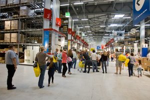 IKEA išgyvena vieną sunkiausių etapų per 80 metų: Kinijoje uždaro parduotuves, finansiniai rezultatai neblizga